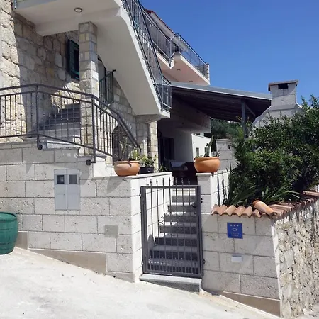 Kuca Za Odmor Irena * Makarska